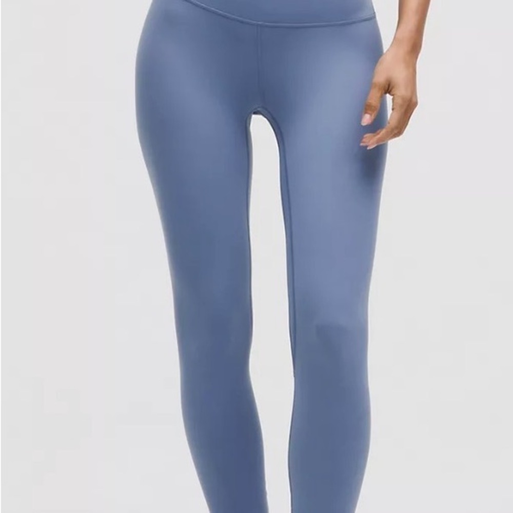NWOT Lululemon Leggings in Washed Denim/ Light Blue size 20 - Picture 1 of 3